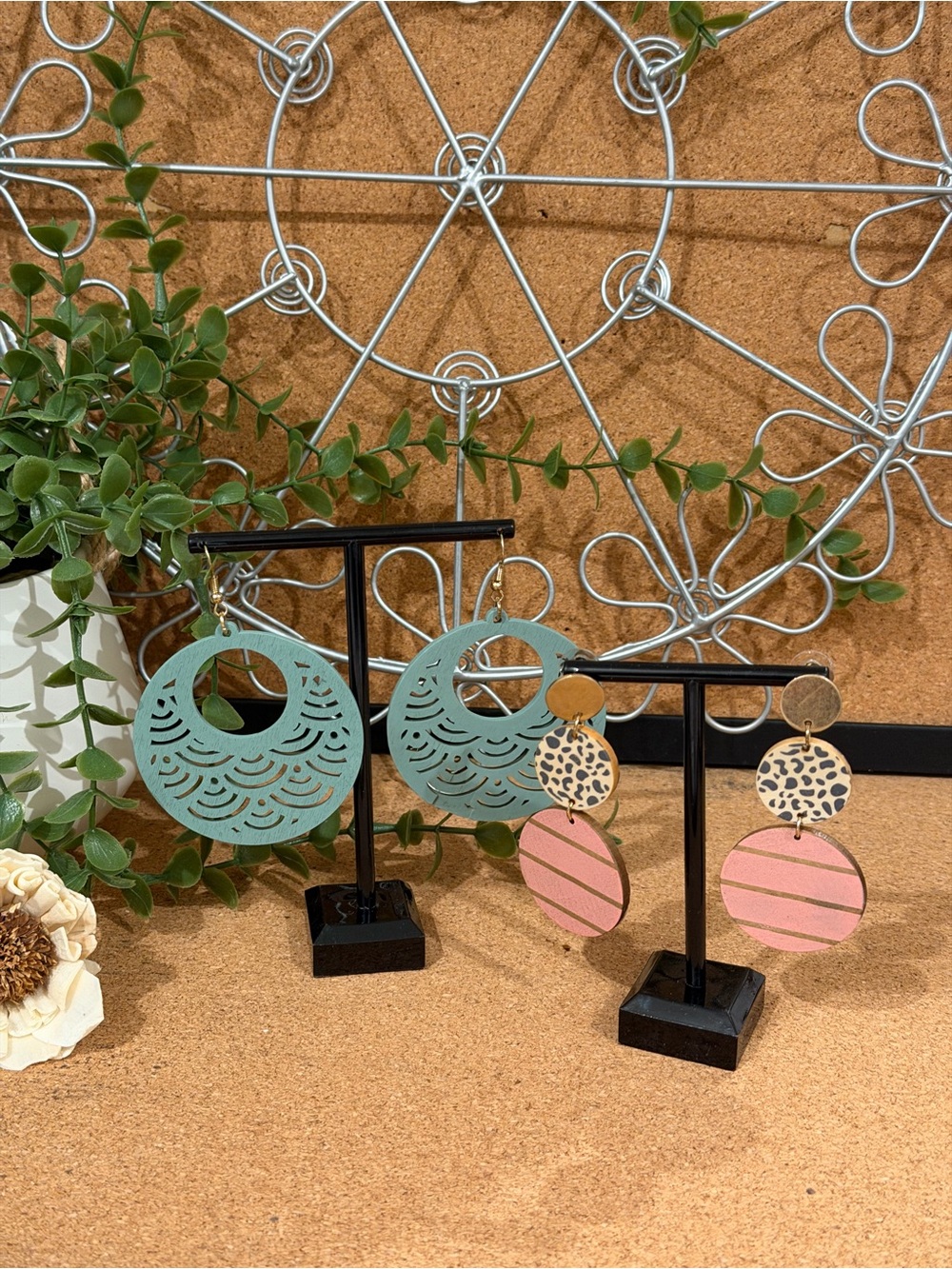 Plunder Jewelry Fashion Accessories Mint & Pink Dangle Earrings Duo